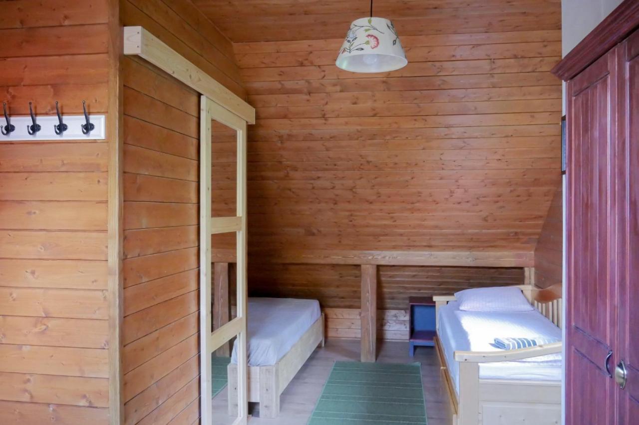 Bed and Breakfast Rose Hip Hill Farm Valea Tirnei Exterior foto